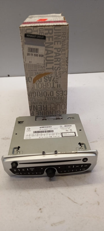 Original RENAULT Twingo II Autoradio CD DVD GPS 281155085R