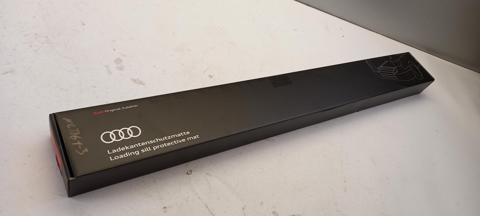 Original AUDI A3 A4 A5 Q3 Q4 Q5 Q6 Q7 Q8 RS5 Ladekantenschutzmatte 8X0061190A