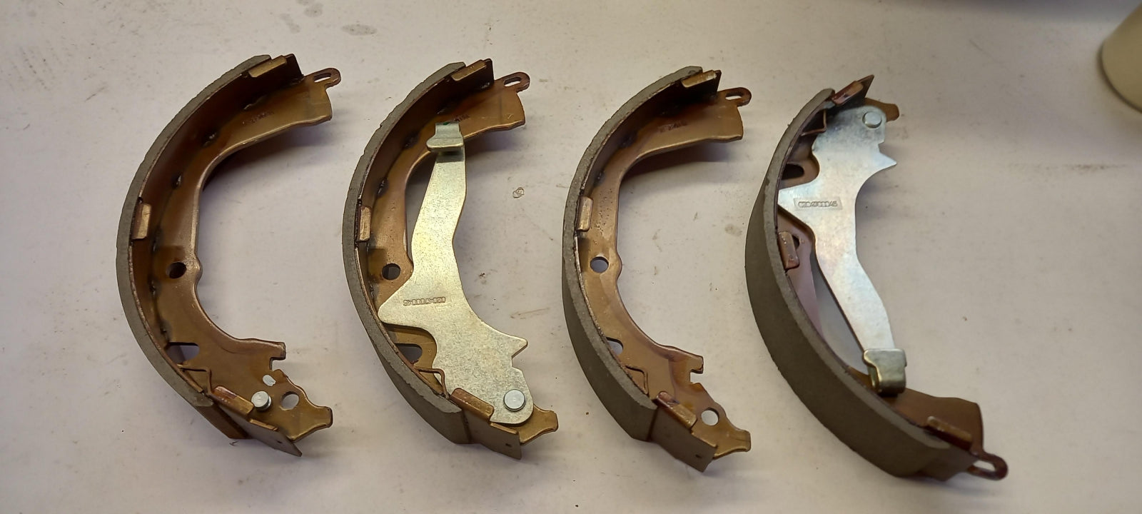 Original VW Amarok 2H 2010-2022 Bremsbackensatz hinten 2H0698525