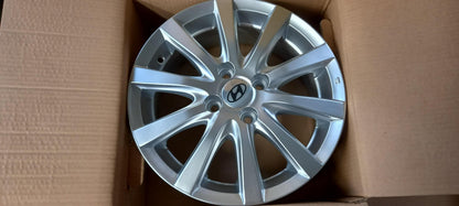 Original HYUNDAI i20 2016- Alufelge Halla 6Jx15 185/65 R15 C8400ADE01