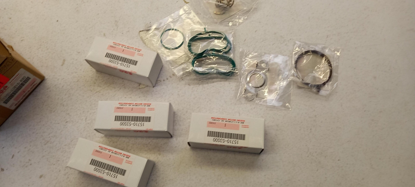 Original SUZUKI Vitara Einspritzdüsensatz Injektoren Benzin 1570053810RX0