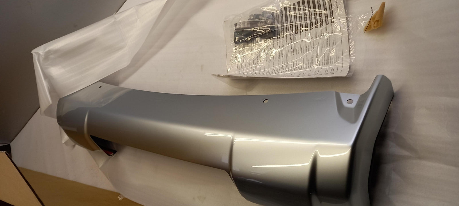 Original OE SUZUKI Stoßfängerabdeckung 9911578R10000