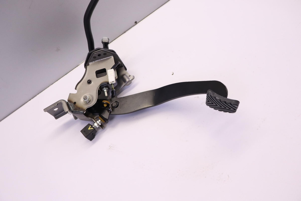 Original HYUNDAI Tucson LM KIA Sportage SL Kupplungspedal 328022S050