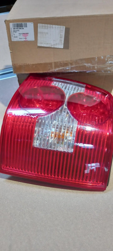 Original VW Passat (3B) 2001-2005 Heckleuchte Rechts 3B9945096AA
