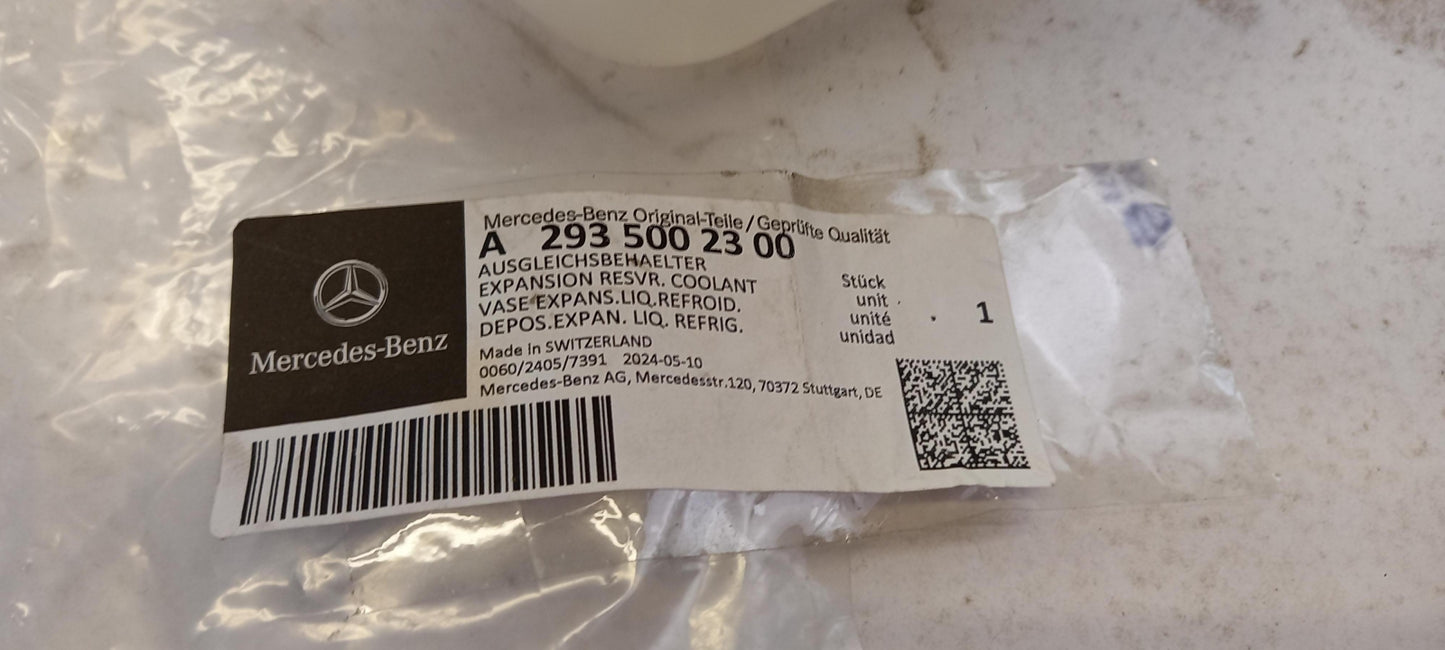 Original OE MERCEDES-BENZ Kühlmittelbehälter A2935002300