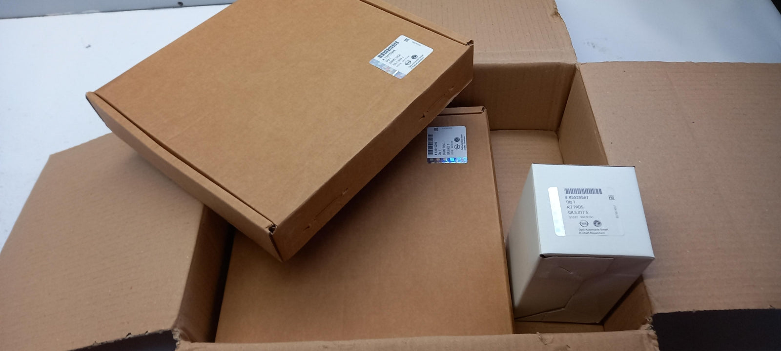 Original OE OPEL brake set 2 brake discs + 4 brake pads 95526570 