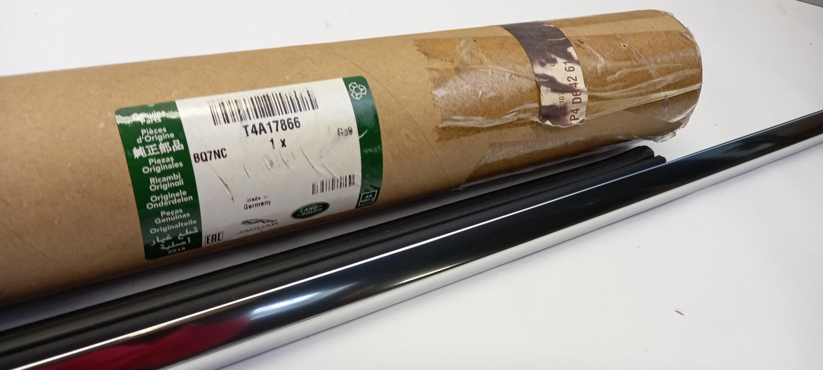 Original JAGUAR F-Pace (X761) 2016> Türscheiben Dichtung hinten links T4A17866