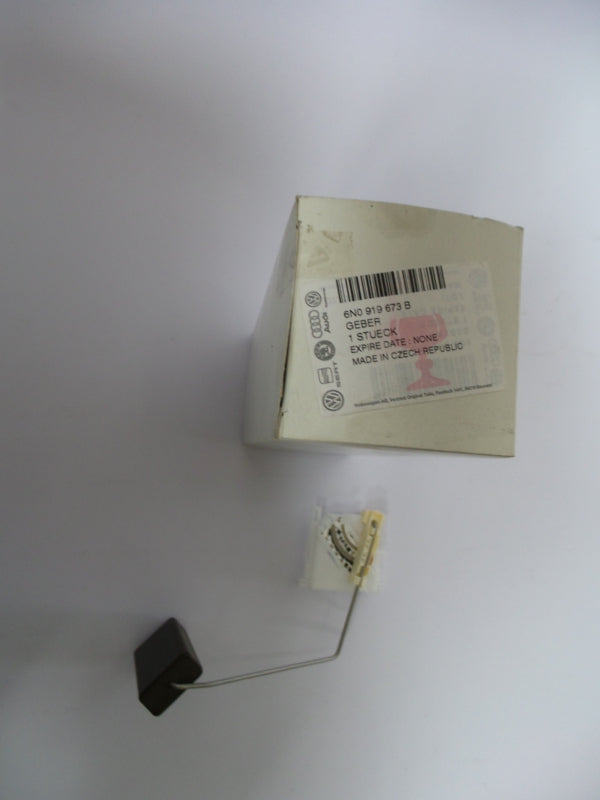 Original VW Polo III SEAT Cordoba I Ibiza II Kraftstoffvorrat Sensor 6N0919673B