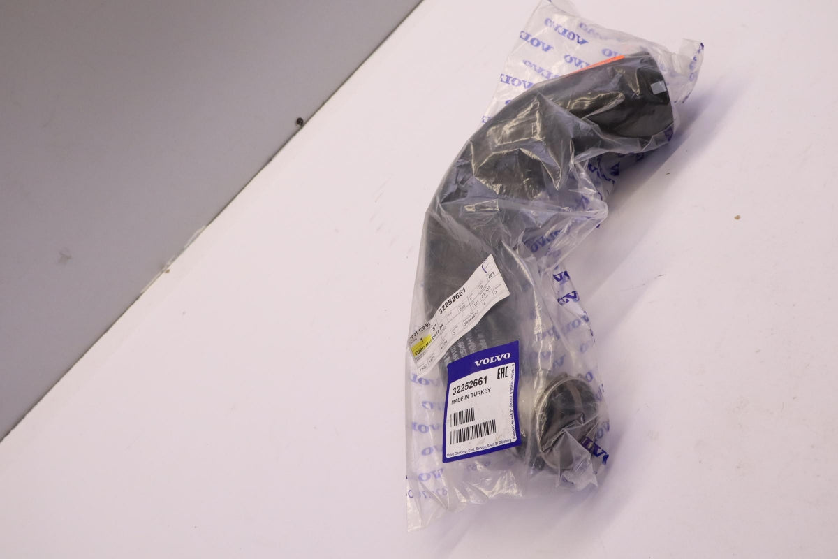 Original VOLVO XC40 2.0D Ladeluftschlauch 32252661
