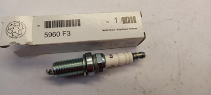 Original PEUGEOT 206 301 408 CITROEN C4 C-Elysee Zündkerze 5960F3