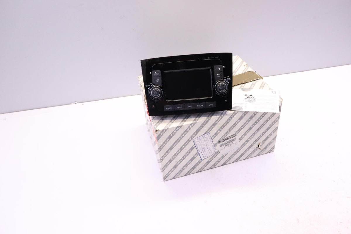 Original FIAT Doblo Cargo II 1.3 CDTI Multimedia Haupteinheit 735653855