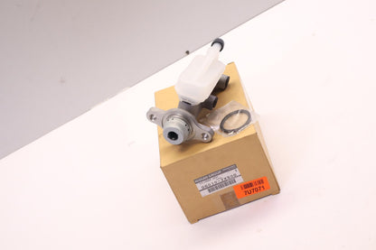 Original NISSAN NV200 (M20) Hauptbremszylinder D6010JX50D