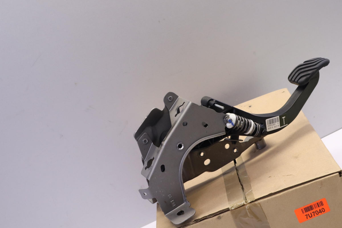 Original NISSAN Qashqai J11 X-Trail T32 Kupplungspedal 4650300Q0C