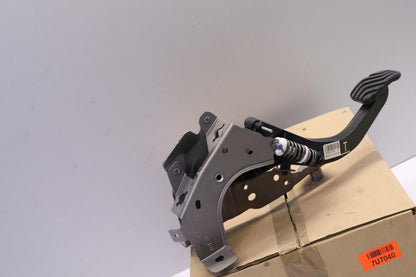 Original NISSAN Qashqai J11 X-Trail T32 Kupplungspedal 4650300Q0C