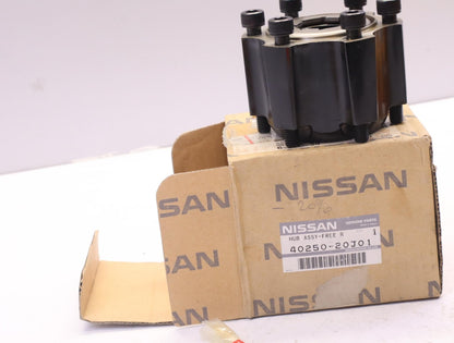 Original NISSAN Patrol Safari Y60 Radnabe vorne 4025020J01