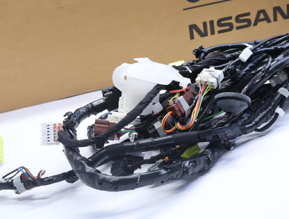 Original NISSAN Qashqai J11 Karosserie Kabelbaum 240174EB4B