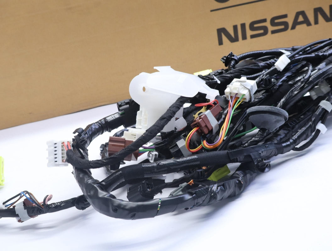 Original NISSAN Qashqai J11 Karosserie Kabelbaum 240174EB4B