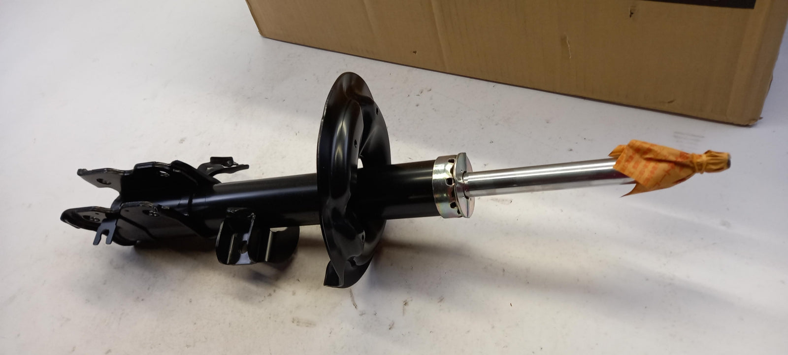 Original INFINITI FX35 FX45 (S50) Stoßdämpfer vorne links 54303CL026