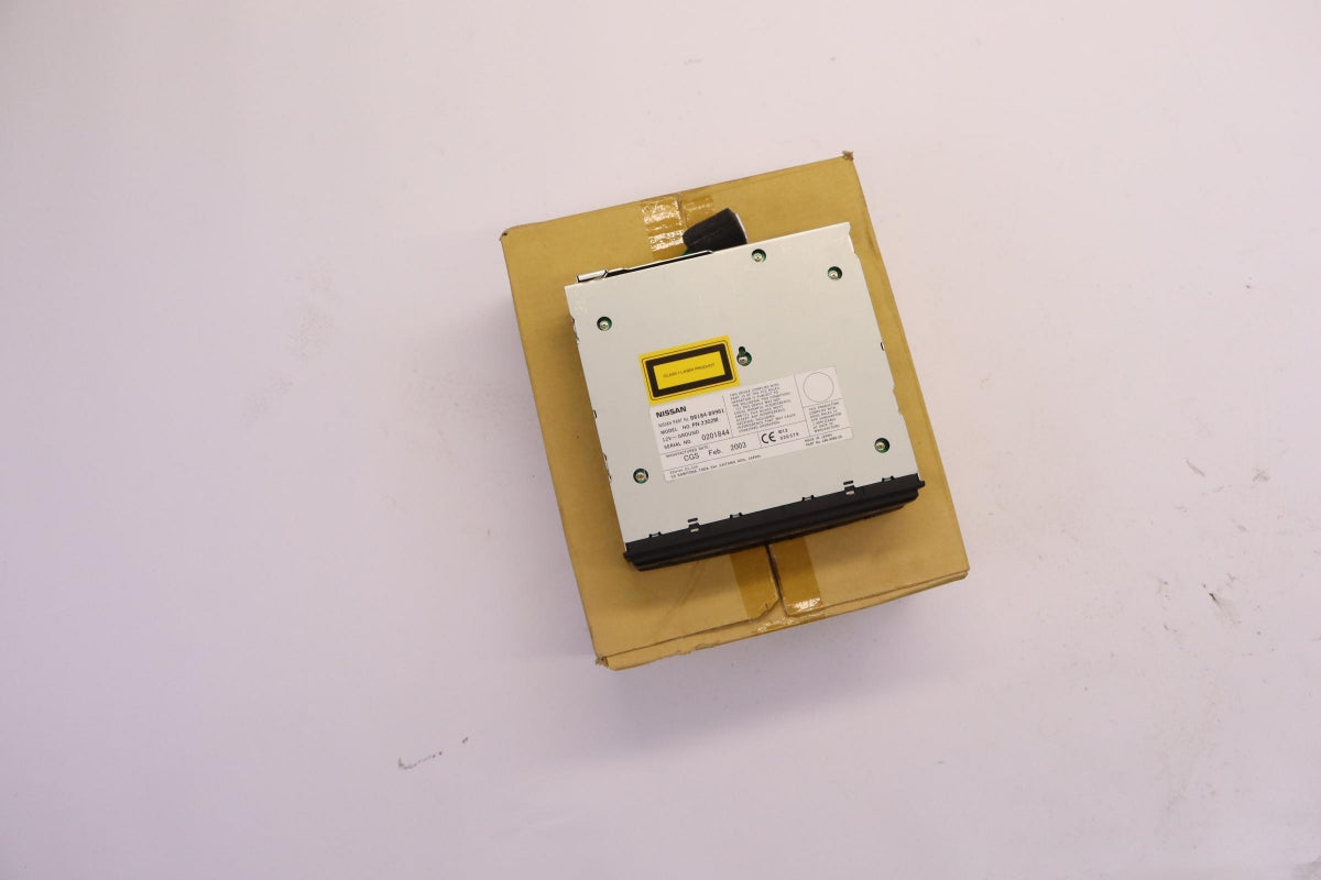 Original OE NISSAN CD-Wechsler B818489961