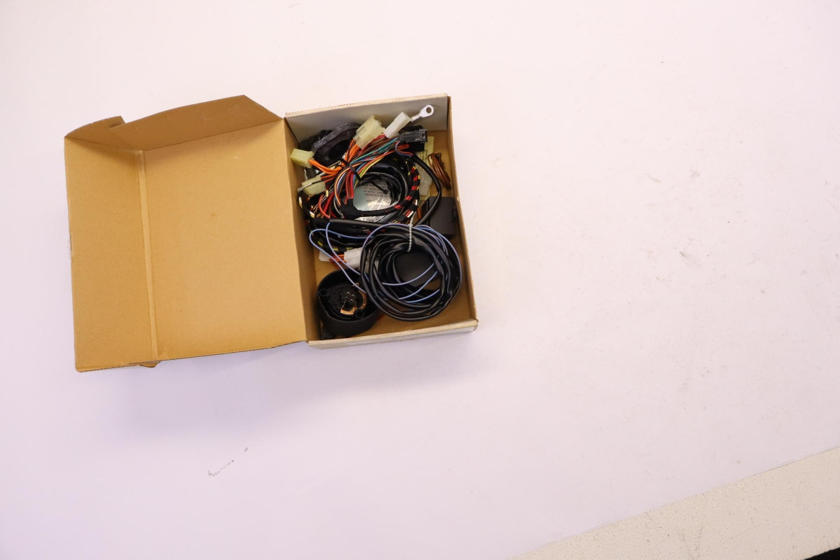 Original OE HYUNDAI/KIA ZK55267002A