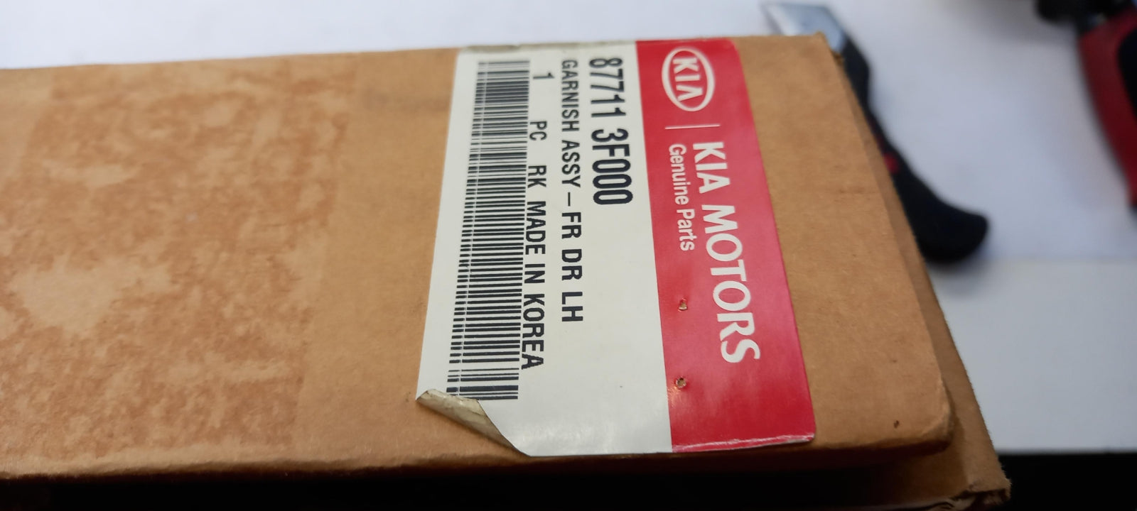 Original KIA Amanti Opirus 03-06 Tür Zierleiste vorne links 877113F000