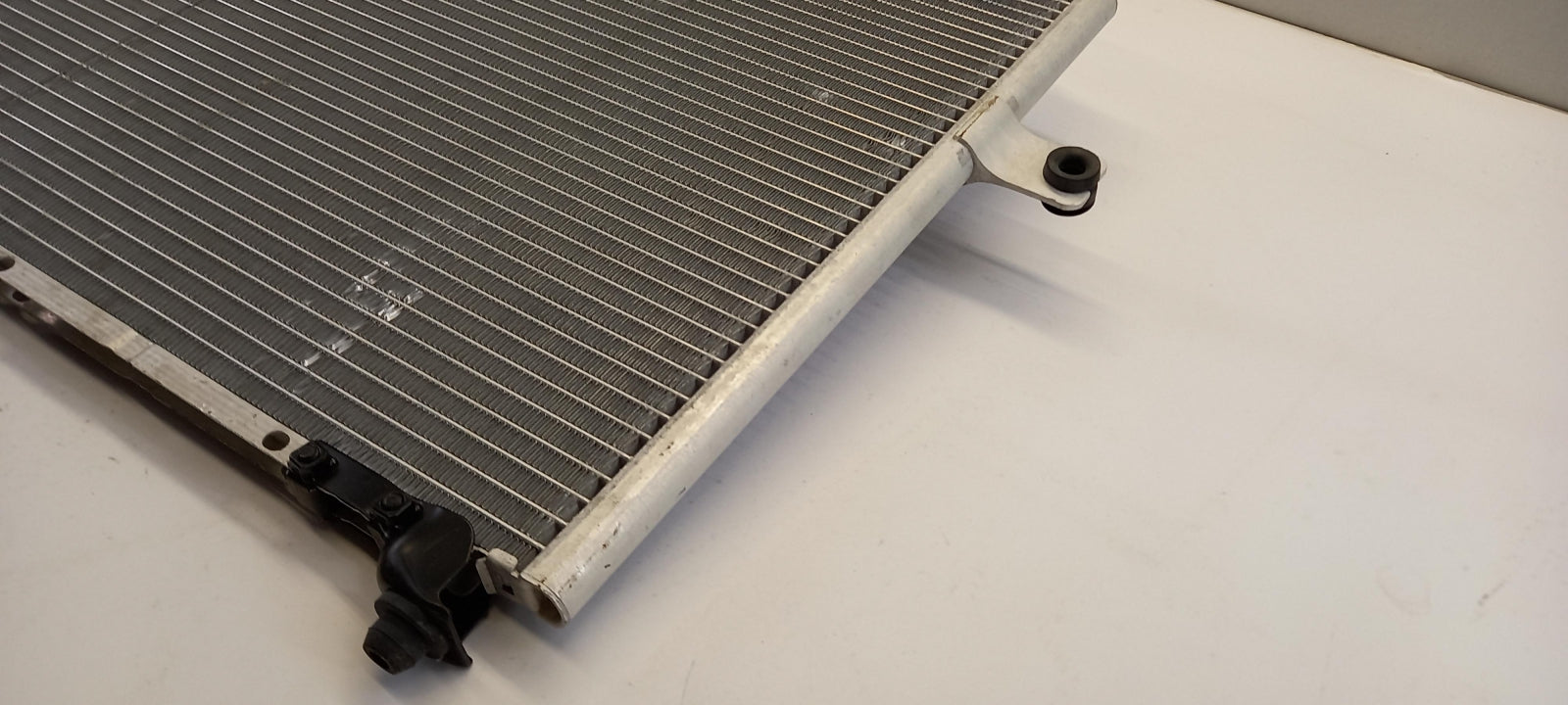 Original KIA Carnival II (GQ) 2.5 V6/2.9 CRD Klimakondensator 0K53A61481B