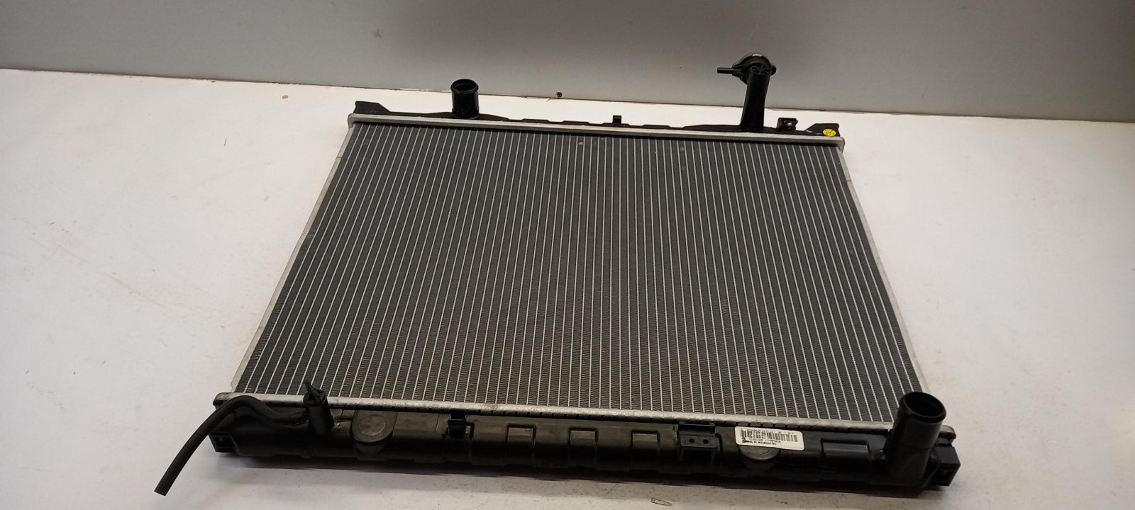 Original KIA Sorento 2006 2.5 CRDI Wasserkühler 253103E720