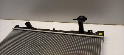 Original KIA Sorento 2006 2.5 CRDI Wasserkühler 253103E720