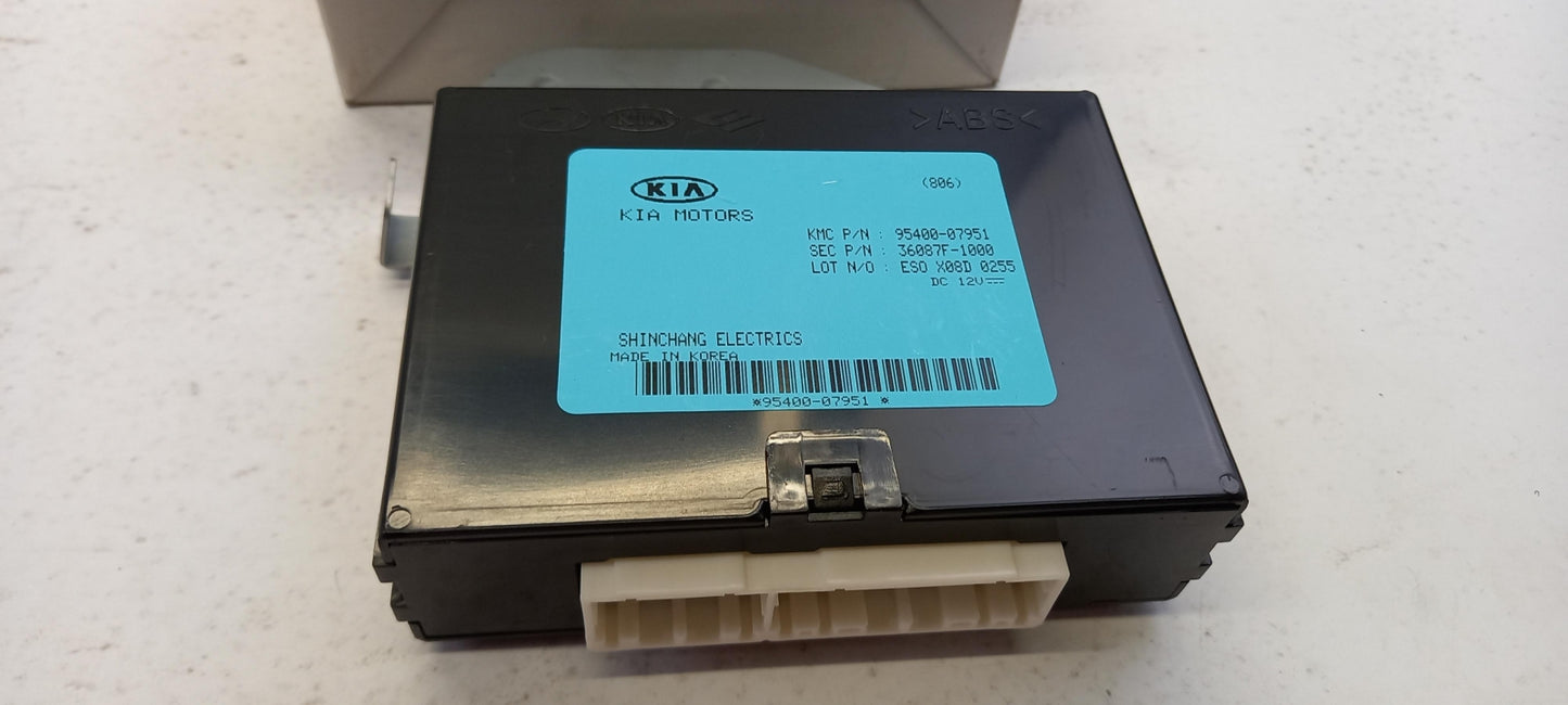 Original OE HYUNDAI/KIA Steuergerät 9540007951