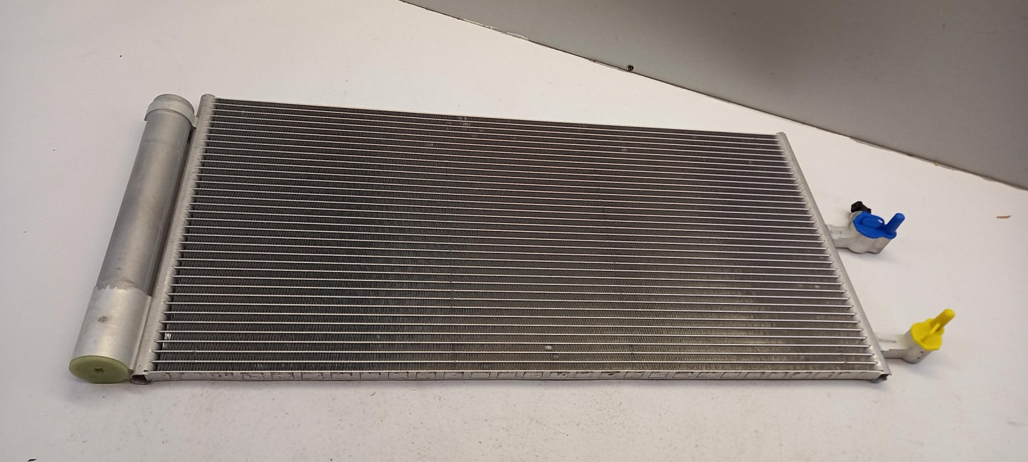 Original VOLVO S60 S90 V60 V90 XC60 XC90 Klimakondensator 32252574