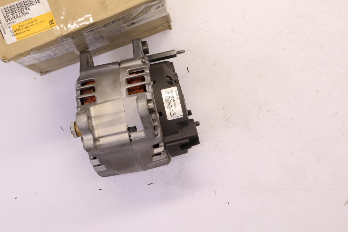 Original OE Volkswagen Lichtmaschine 03L903023FX