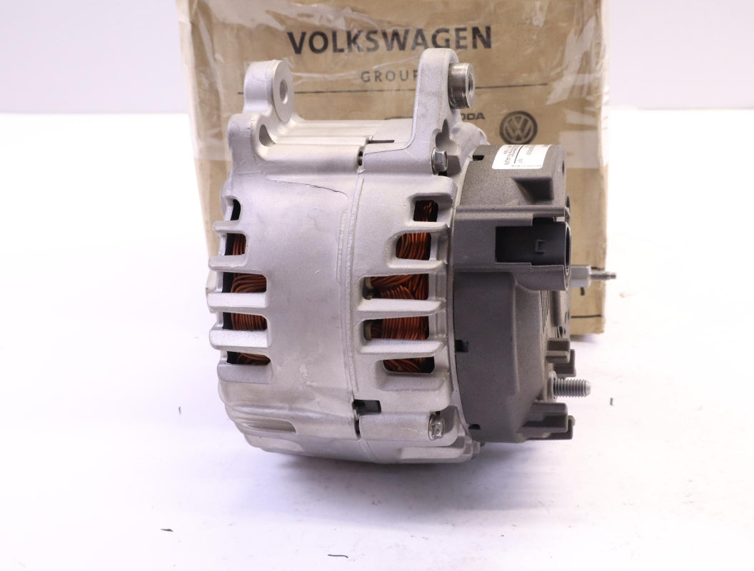 Original OE Volkswagen Lichtmaschine 03L903023FX