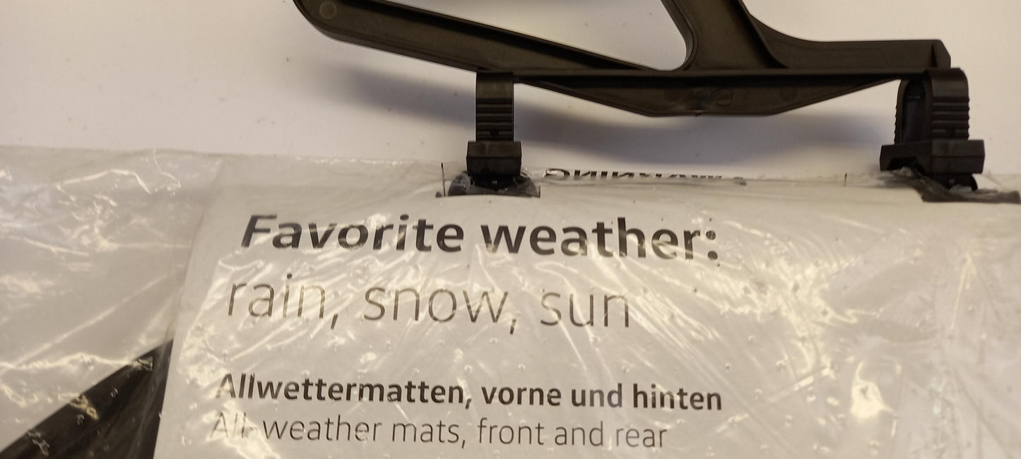 Original OE Volkswagen Fußmattensatz 3J106150082V