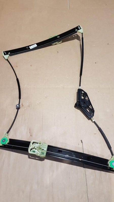 Original SKODA Octavia III '13- Fensterheber vorne links 5E0837461B