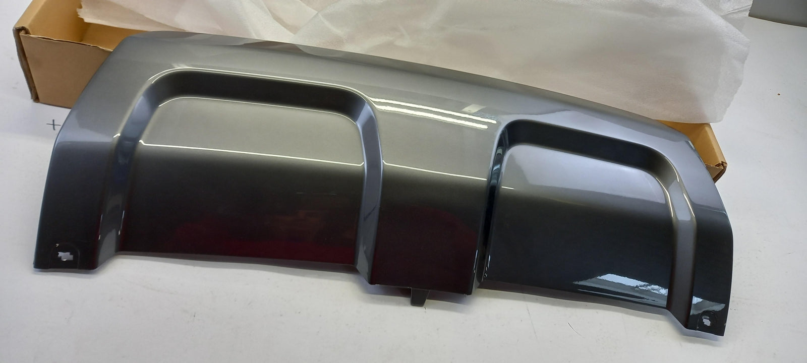 Original OE LAND ROVER Stoßfängerabdeckung LR072302