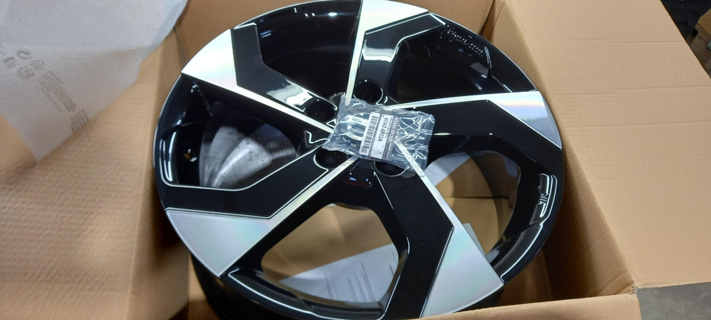 Original OE NISSAN Felge KB409HV200DC