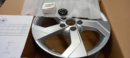 Original OE NISSAN Felge KB4096U200