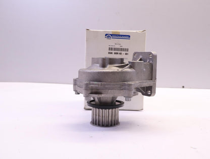Original CHRYSLER Voyager IV JEEP Cherokee 2.8 CRD Wasserpumpe K05066809AB