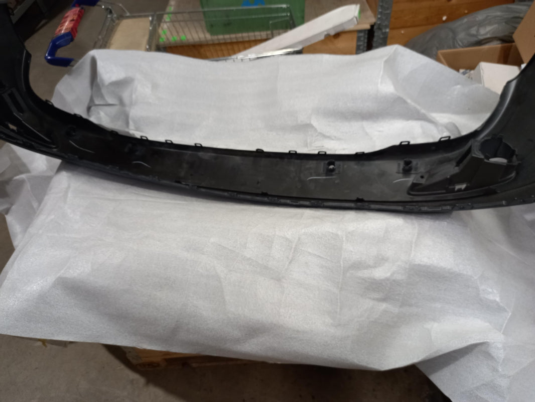 Original OE FIAT Stoßfängerabdeckung 68310037AA