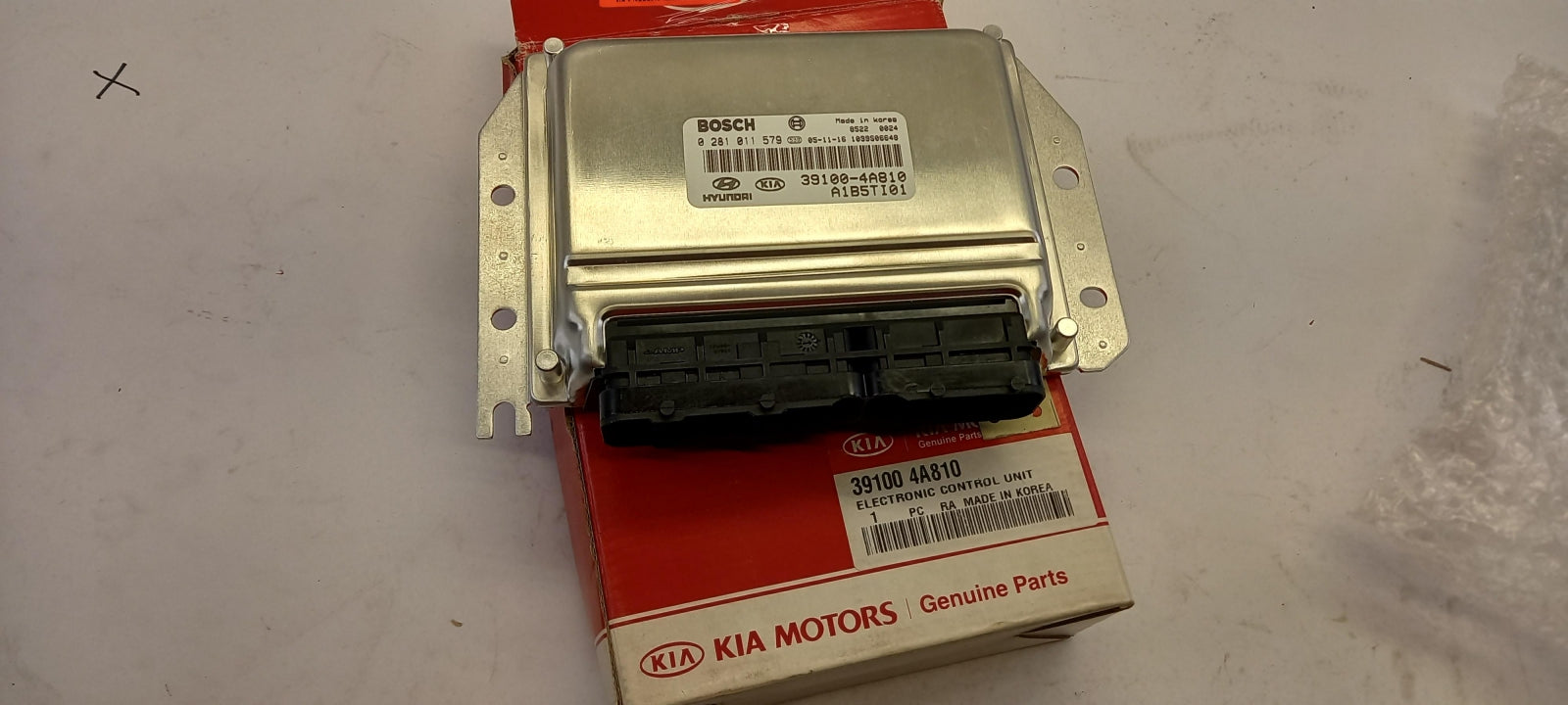 Original KIA Sorento I (BL) 2002-2006 Motorsteuergerät 391004A810