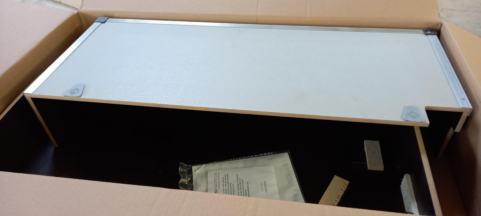 Original OE NISSAN Abdeckung KB69000QK2