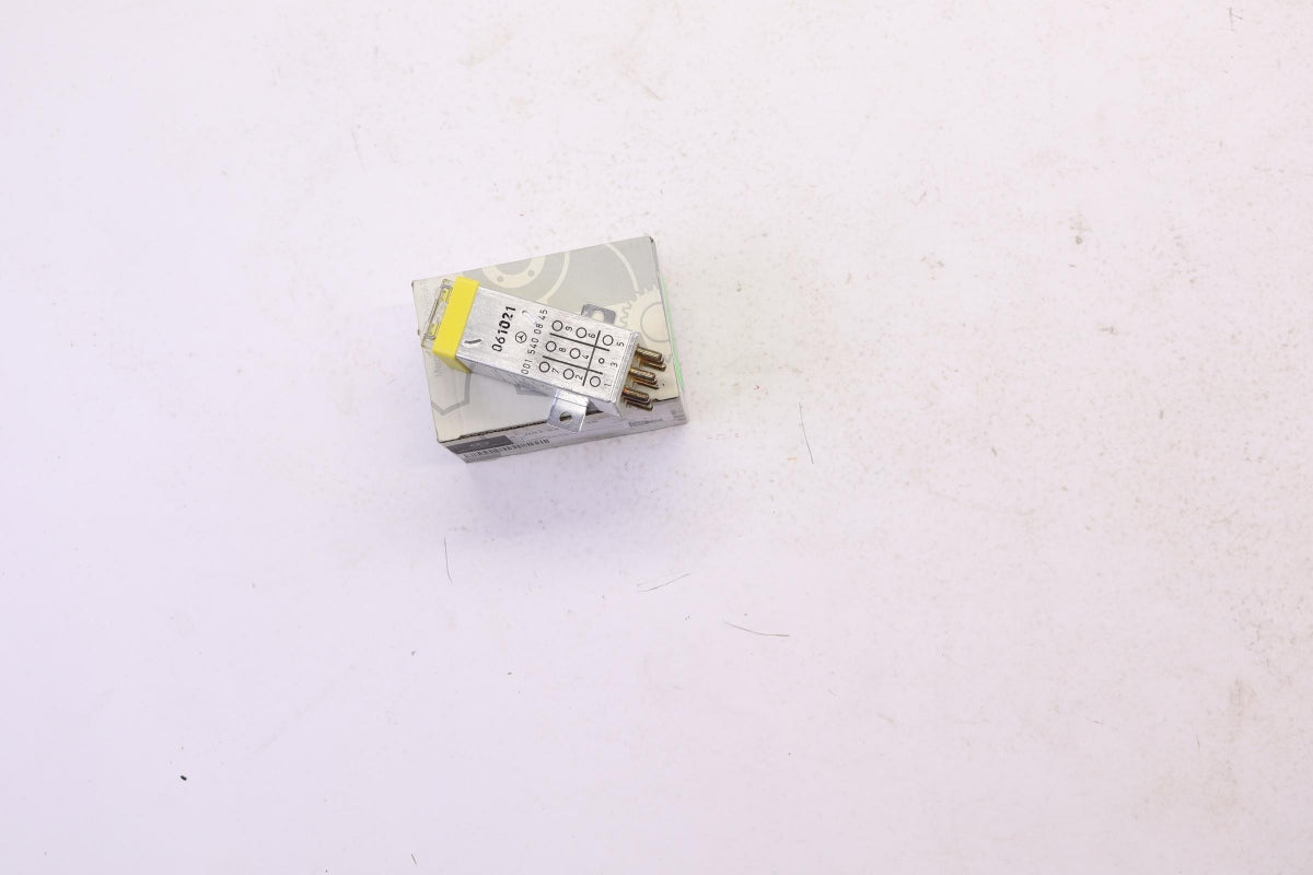 Original OE MERCEDES-BENZ Relais A0015400845