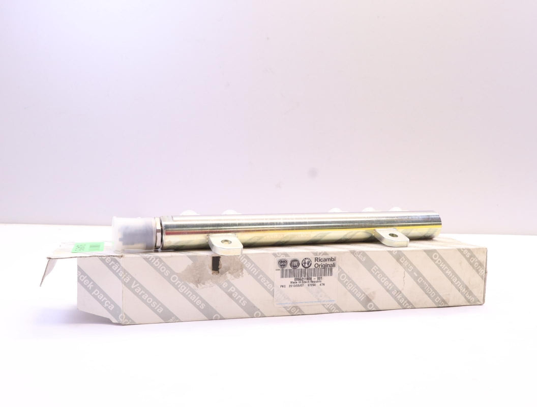 Original ALFA ROMEO Mito LANCIA Ypsilon 1.3 JTD Kraftstoffverteiler 55211908