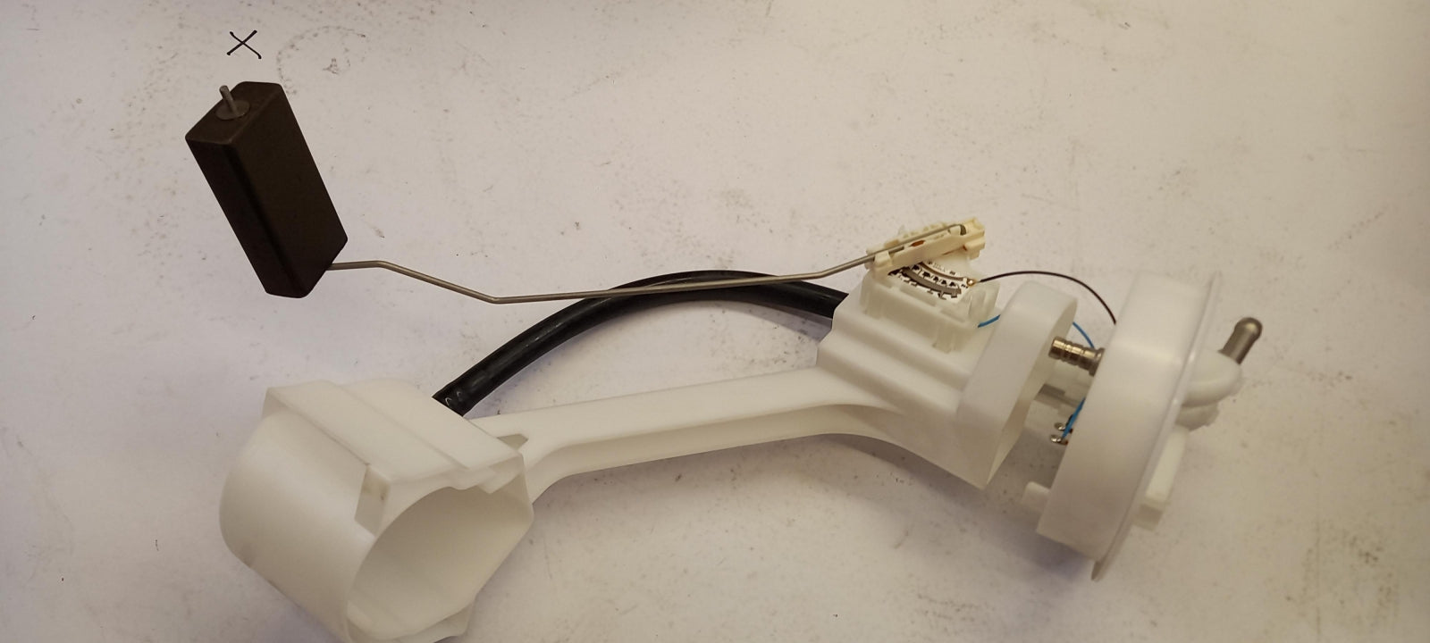Original OE Volkswagen Kraftstoffvorrat Sensor 4B0919673D