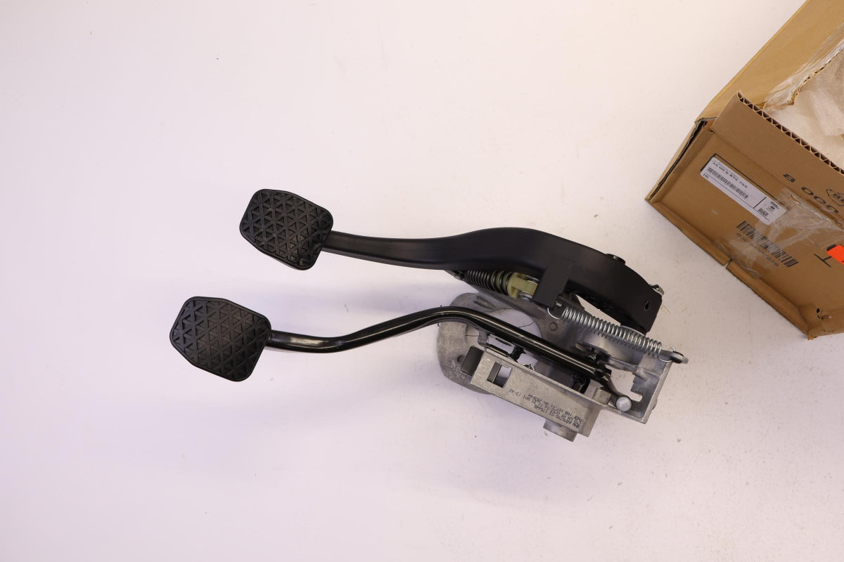 Original OE BMW Kitpedal 35006876795