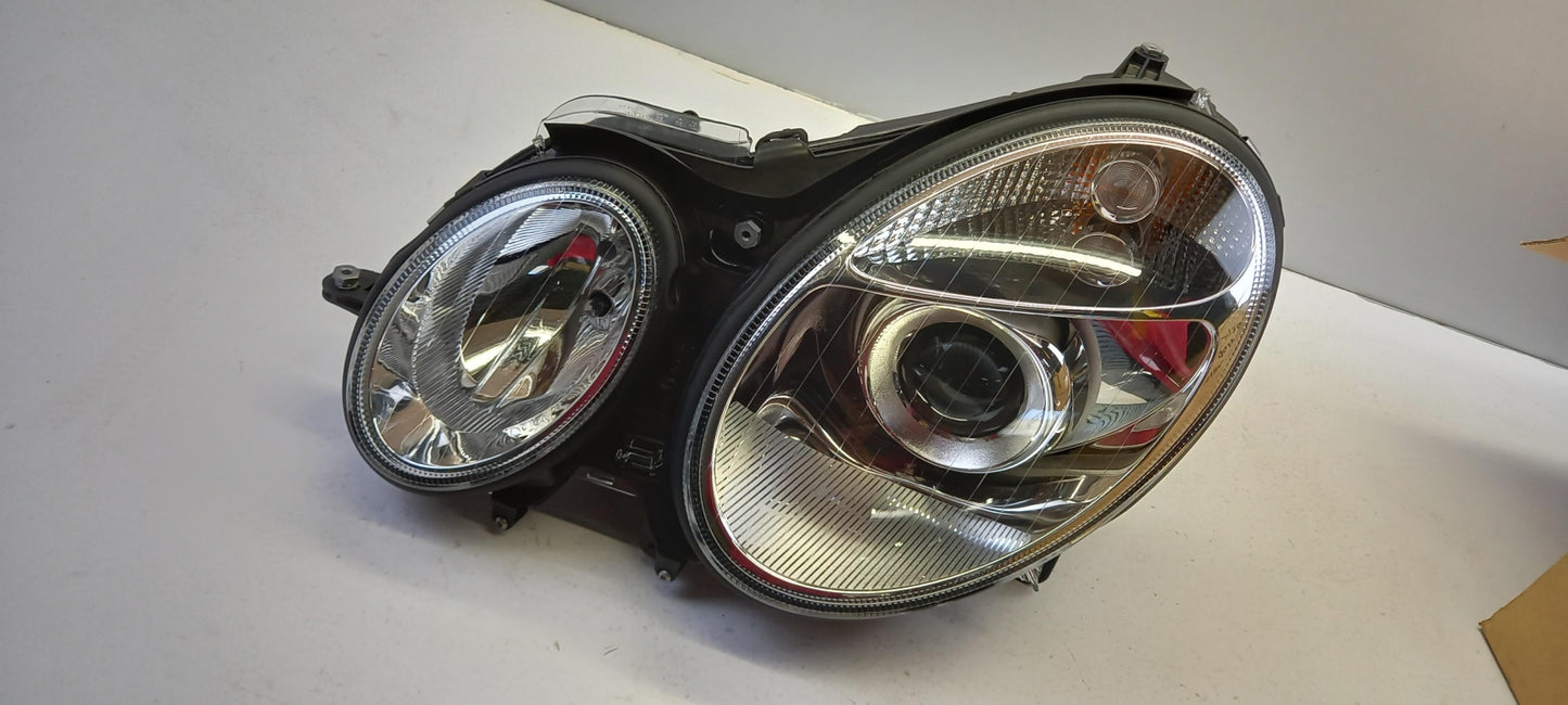 Original MERCEDES-BENZ E-Klasse W211 S211 2002-2009 Scheinwerfer A2118201561