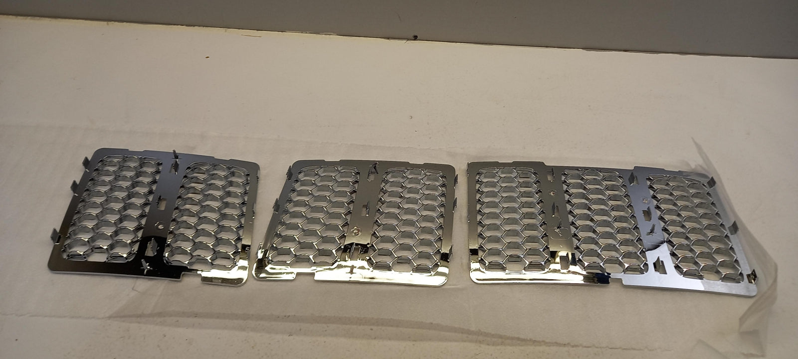 Original OE FIAT Kühlergitter K68143075AB