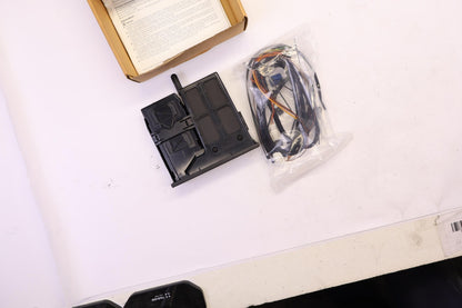 Original VOLKSWAGEN Multimediabuchse mit MEDIA-IN und Ablagefach 5N0057342A