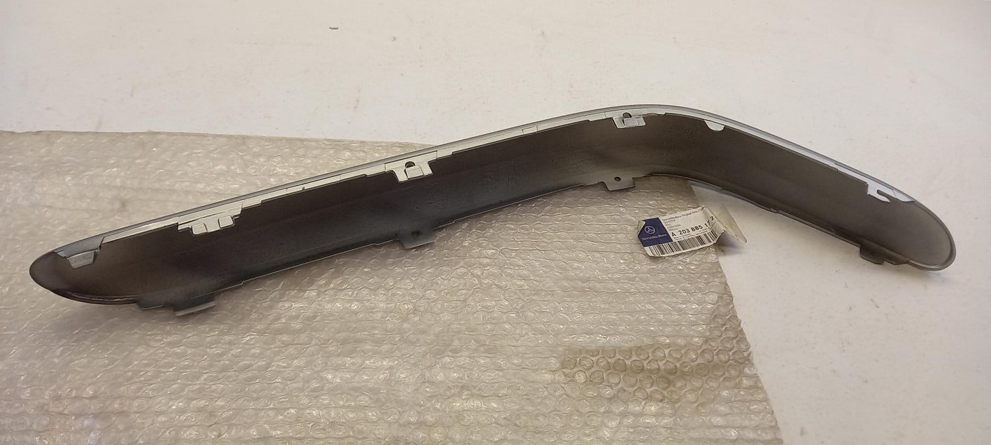 Original MERCEDES-BENZ W203 Stoßstangen Zierleiste vorne links A20388517219744