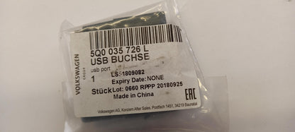 Original OE Volkswagen USB/AUX Buchse 5Q0035726L
